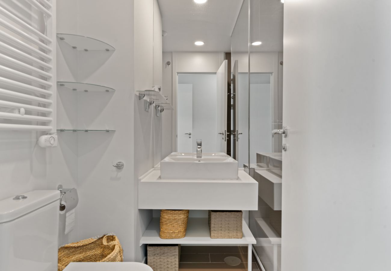 Lejlighed i Estepona - Mirage Penthouse - Sea views & Jacuzzi!