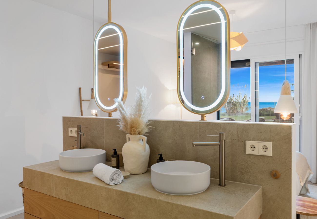 Lejlighed i Estepona - Beachfront Riviera Playa