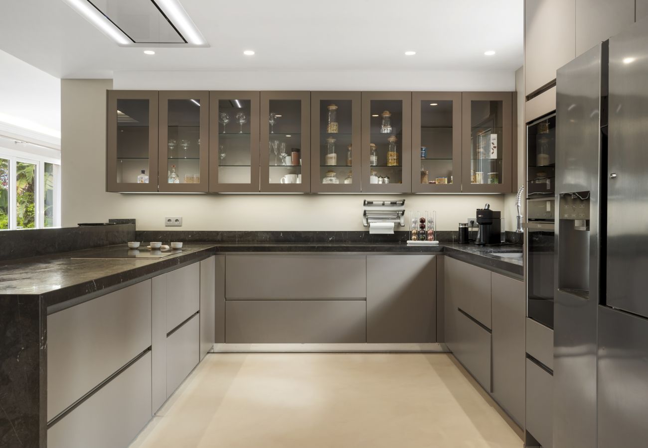 Villa i Nueva andalucia - Villa Cozy