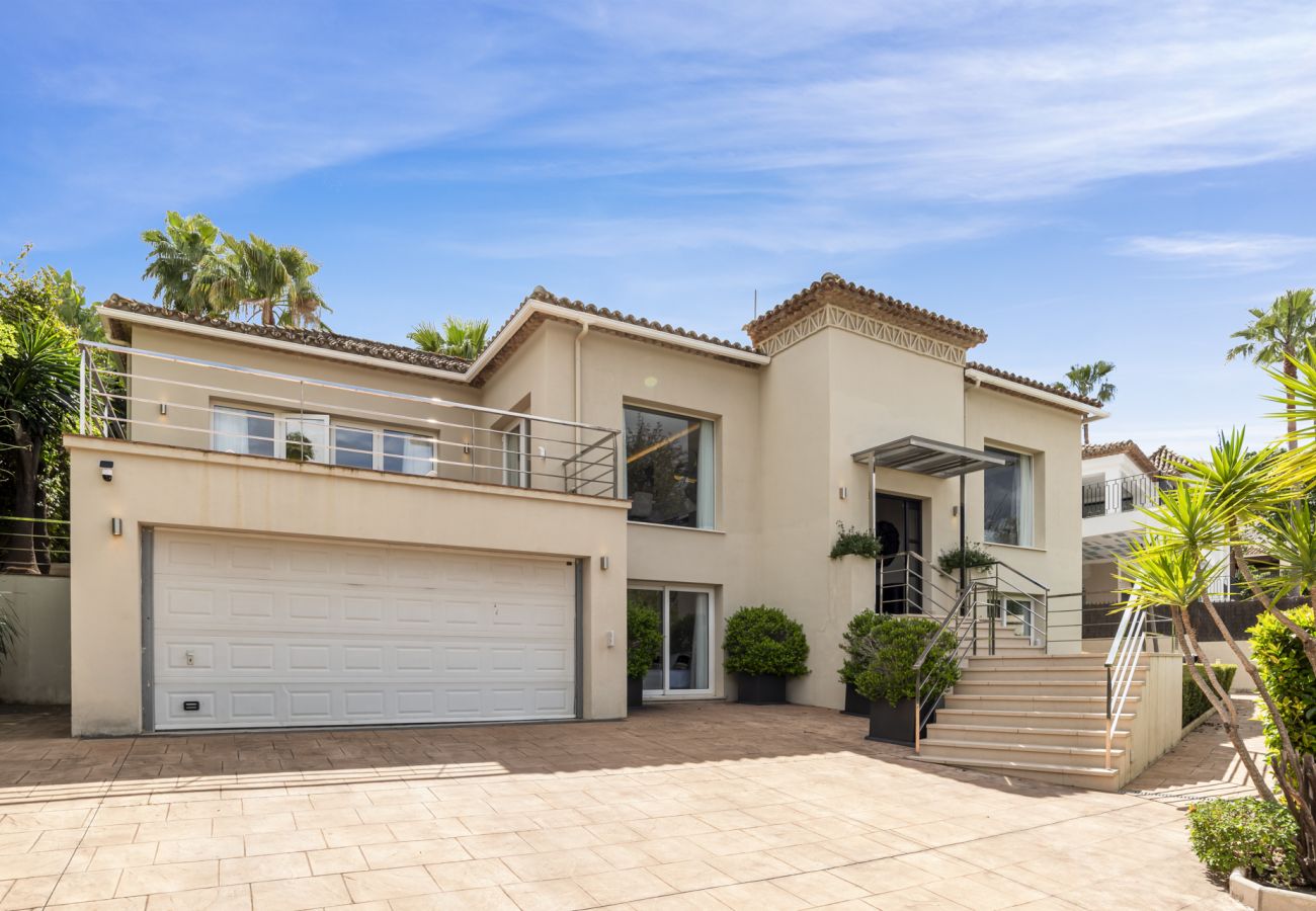 Villa i Nueva andalucia - Villa Cozy