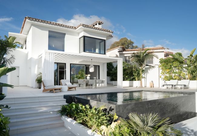 Villa i Nueva andalucia - Villa Ama