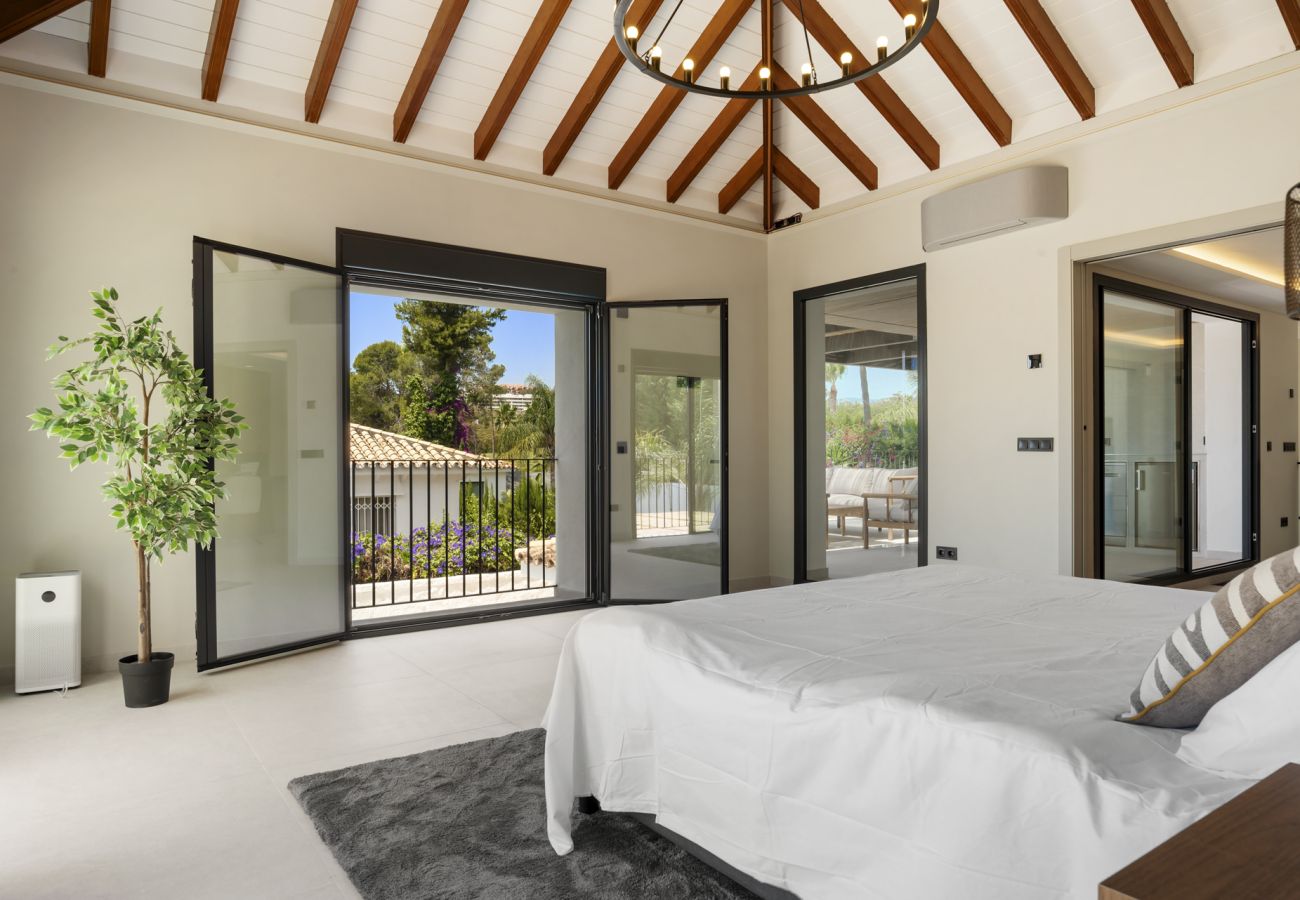 Villa i Nueva andalucia - Villa La Perla