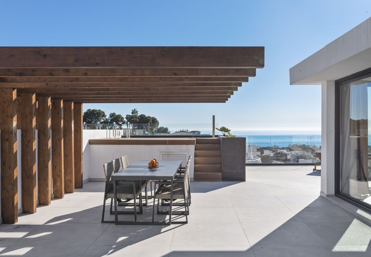 Lejlighed i Marbella - Cabopino Penthouse with Private Pool