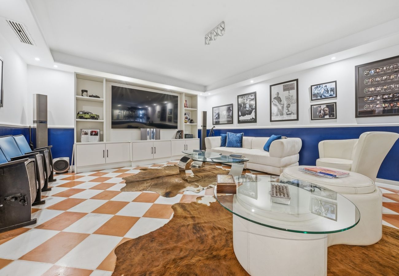 Villa i San Pedro de Alcántara - Villa Amarilla