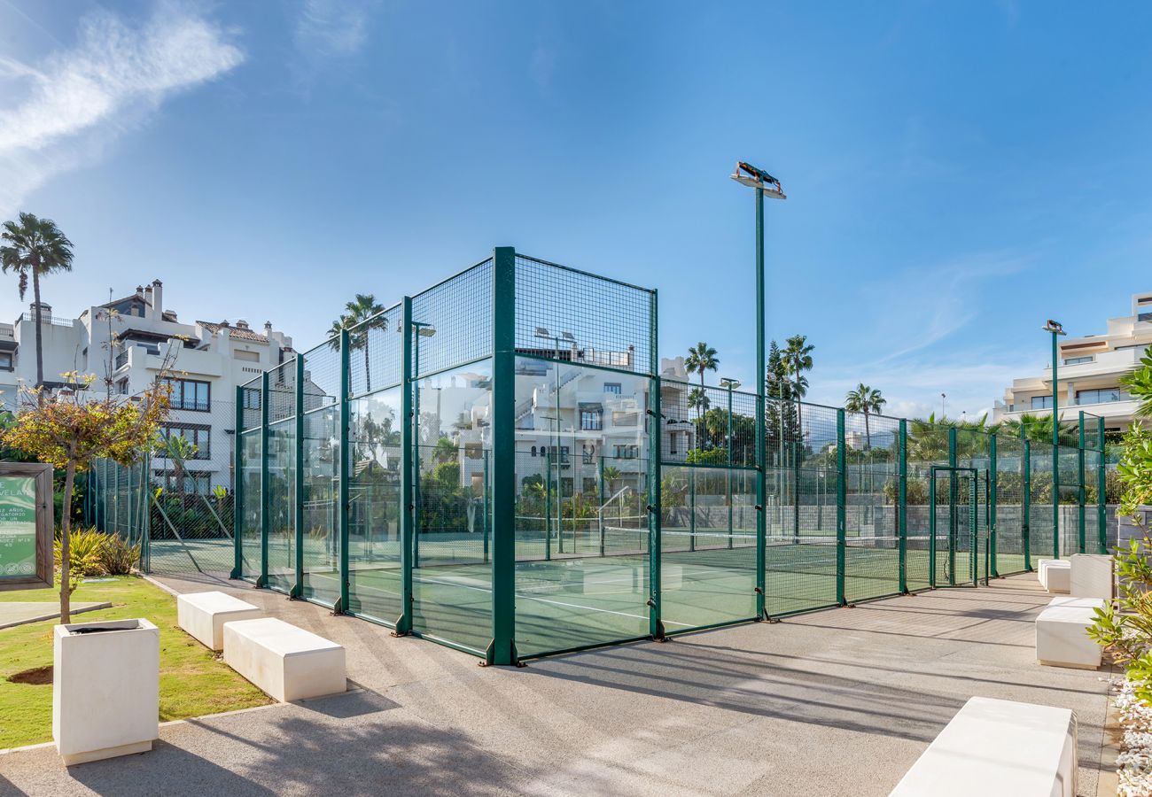 Lejlighed i Estepona - Luxury Beachfront Velaya