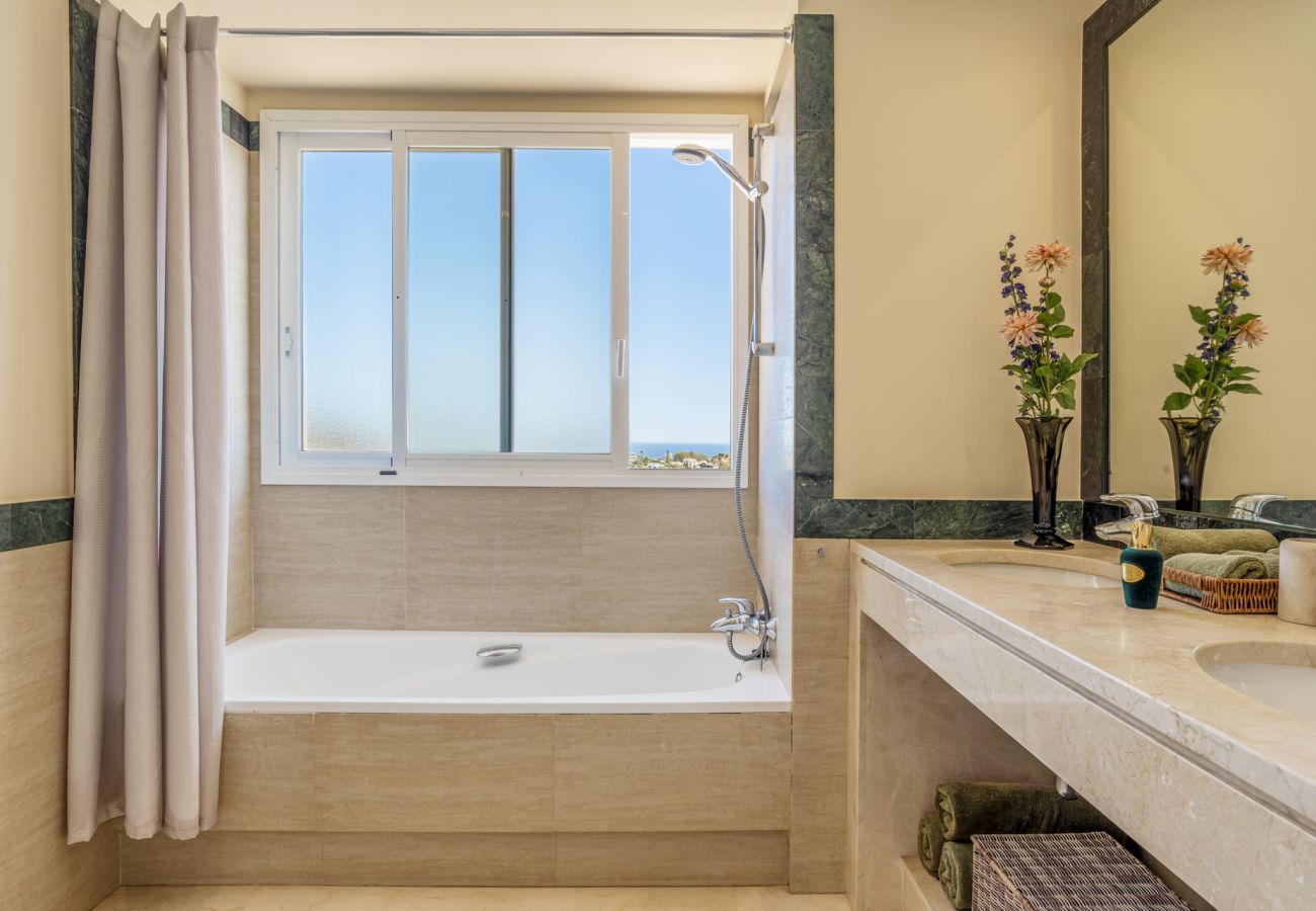 Penthouse in Benahavís - Altos de la Quinta