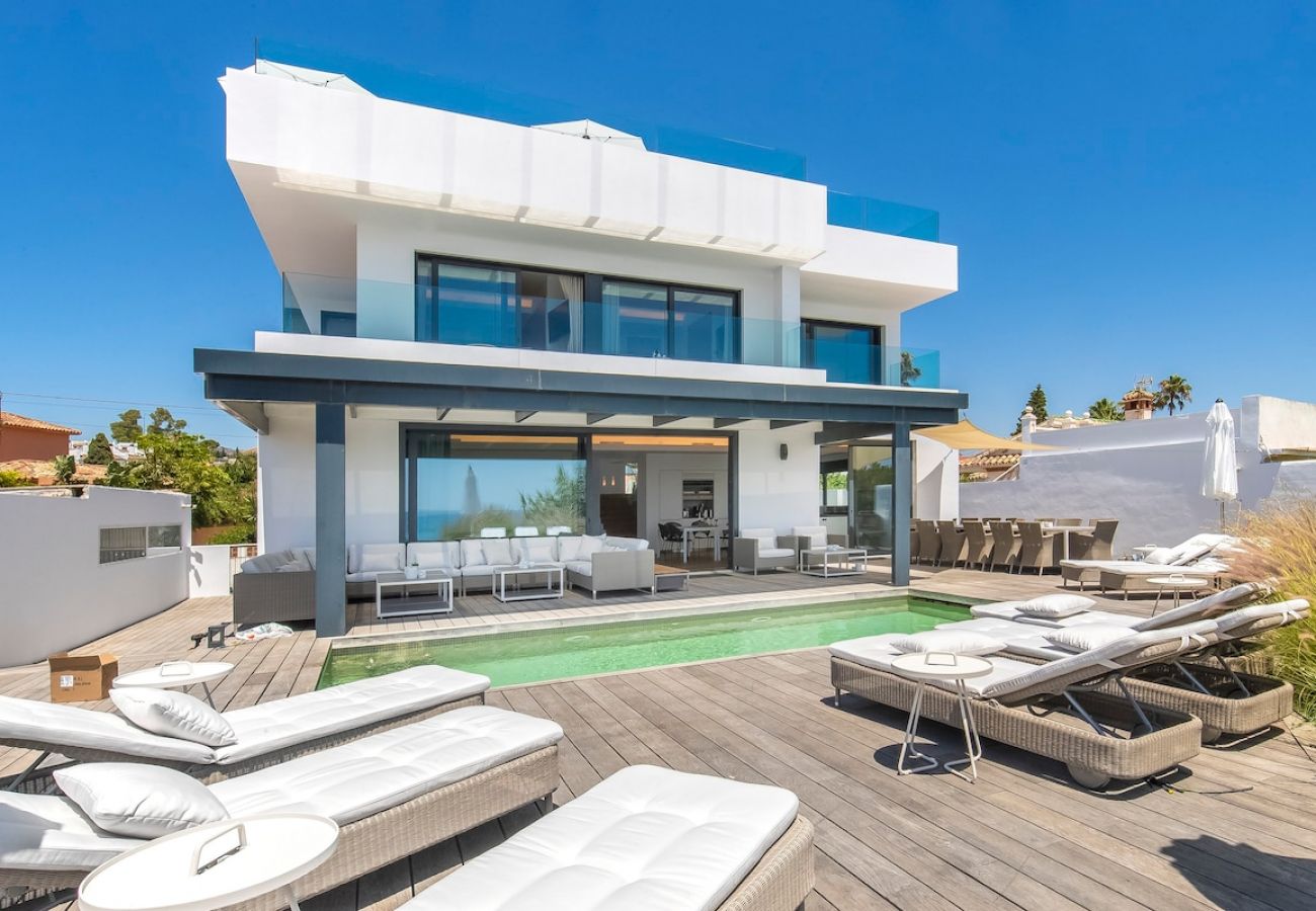Villa in Marbella - The Beach House