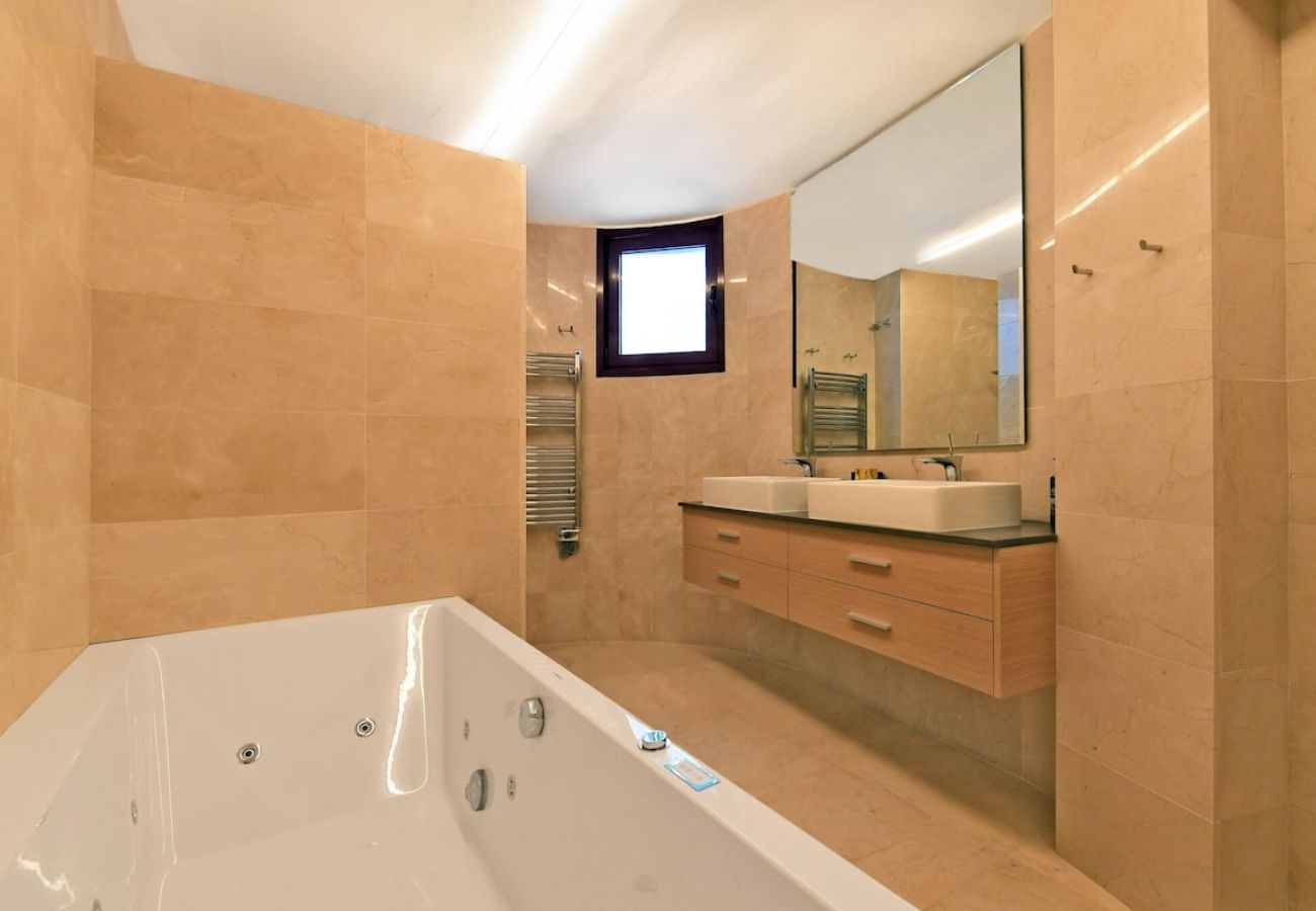 Villa in Marbella - Villa Suena Blanca