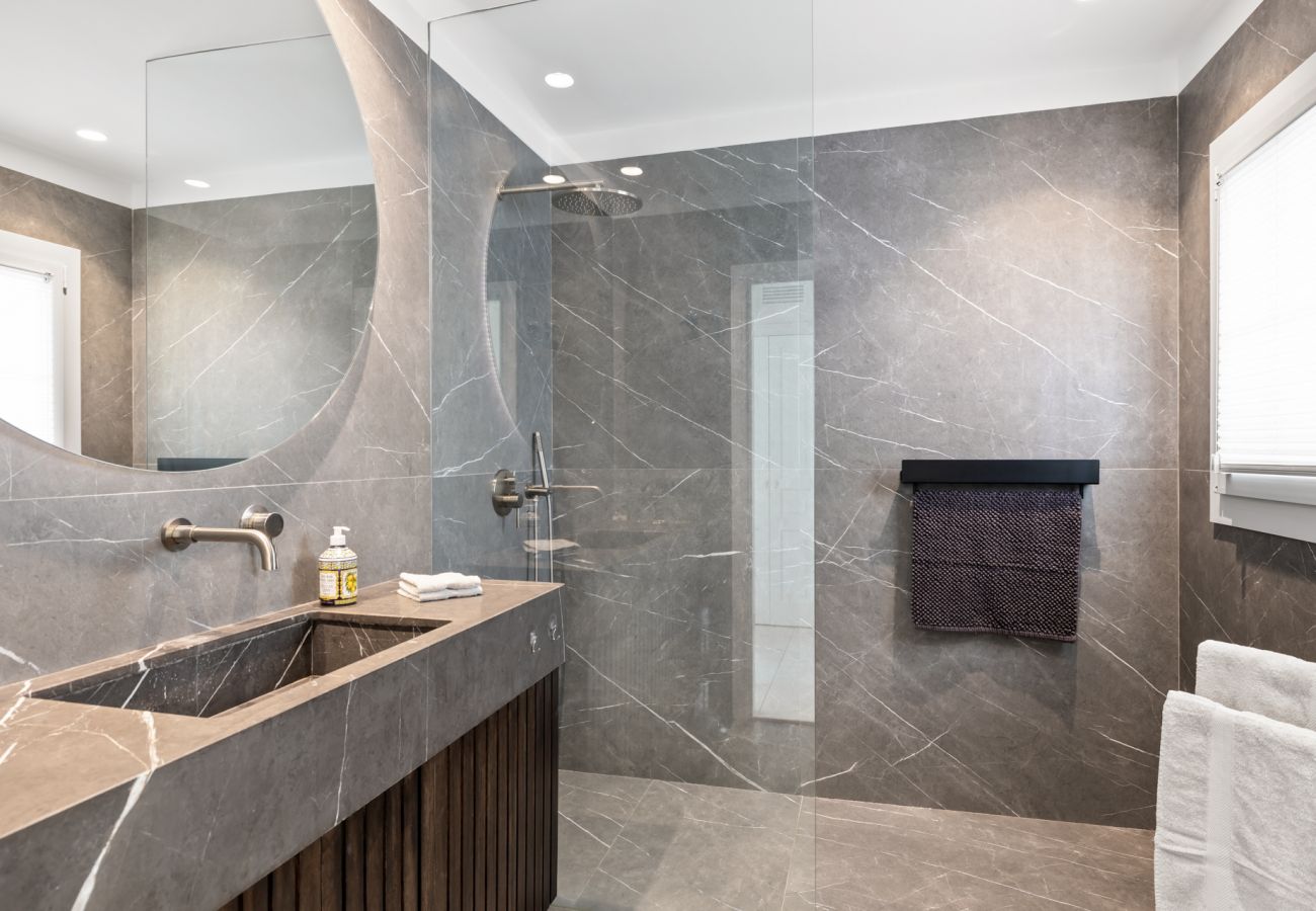 Doppelhaushälfte in Benahavís - Casa La Heredia