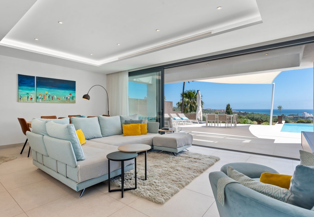 Villa in Estepona - Villa Calma