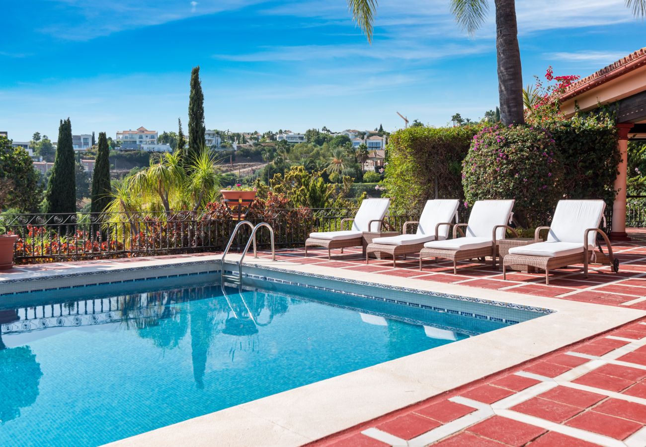 Villa in Estepona - Villa Palm Ridge