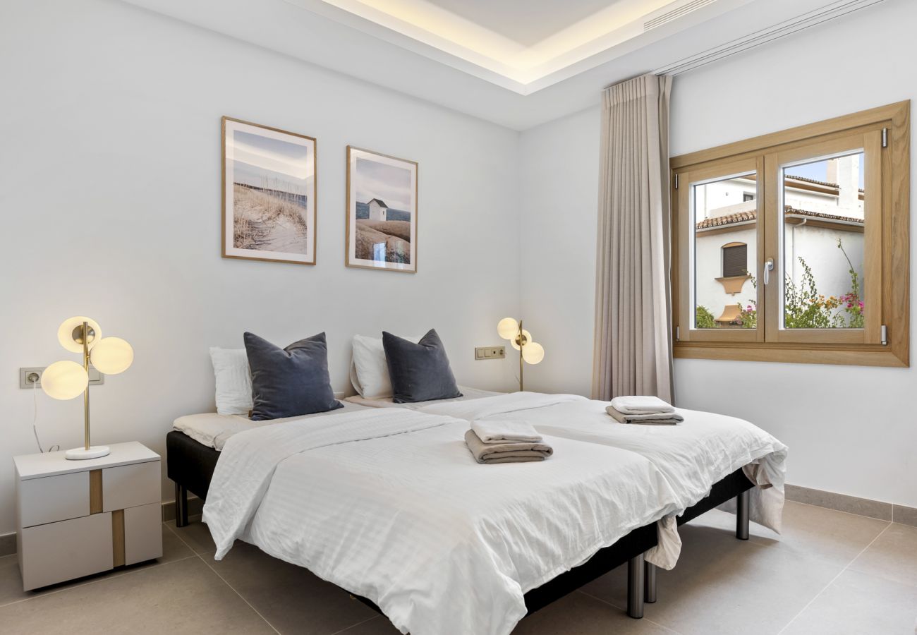 Doppelhaushälfte in Neu-Andalusien - Casa Blanca Mar