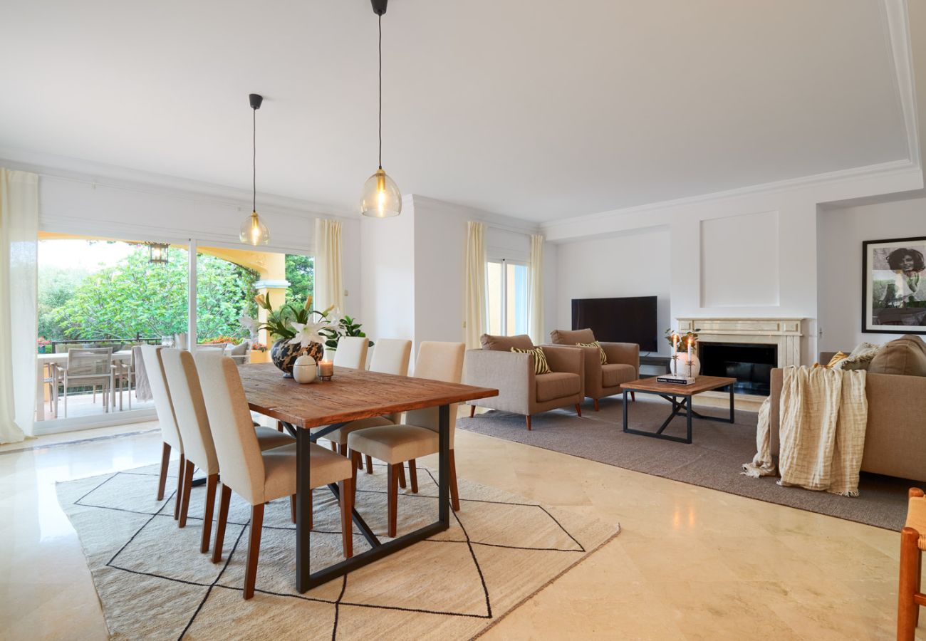 Doppelhaushälfte in Neu-Andalusien - Casa Vasari