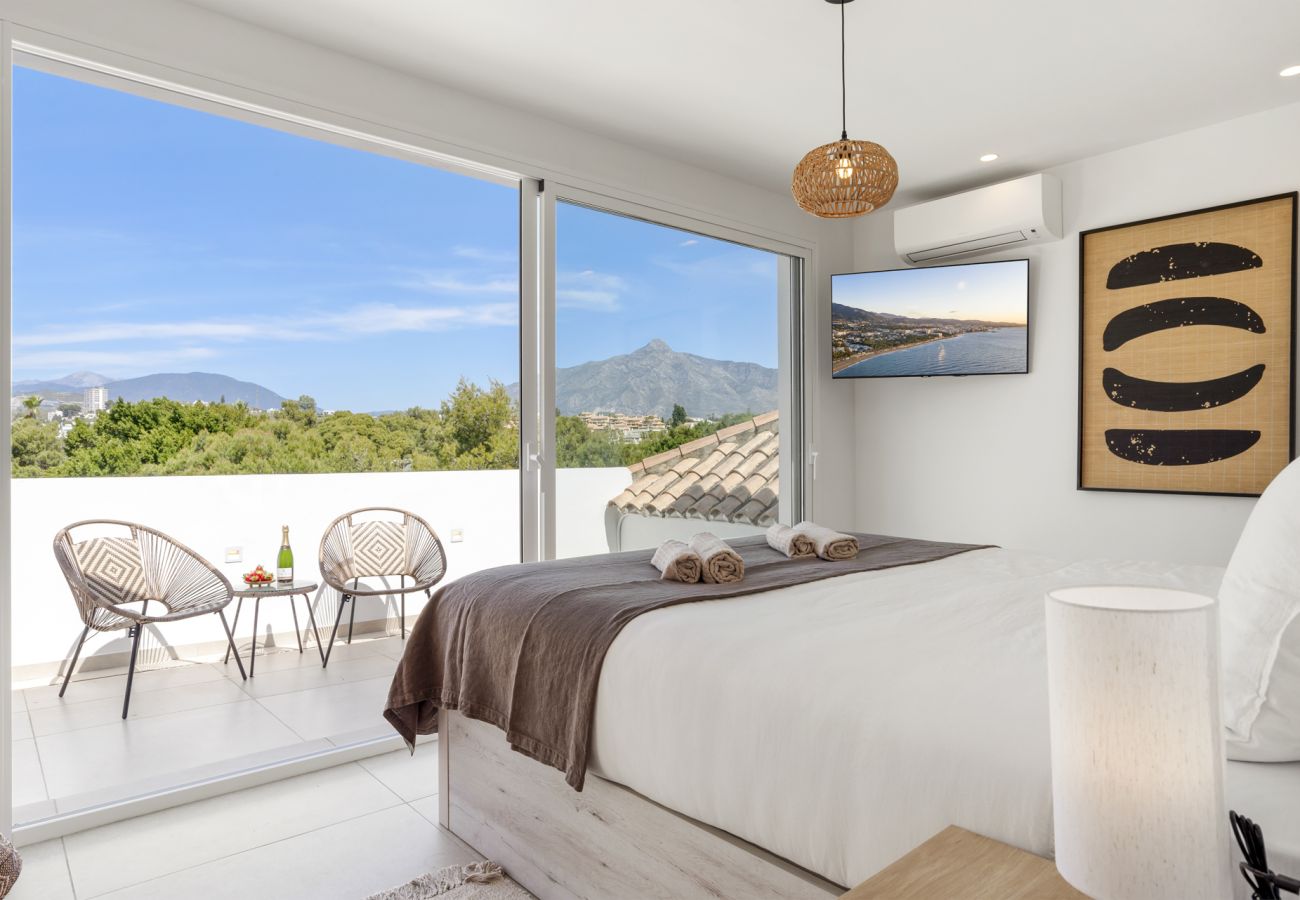 Ferienwohnung in Neu-Andalusien - Penthouse Mirador del Rodeo 1.2