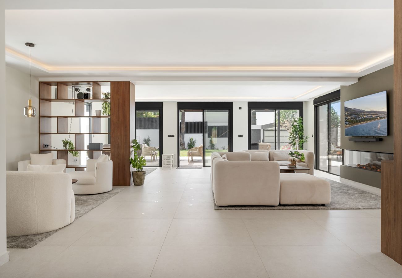 Villa in Neu-Andalusien - Villa La Perla