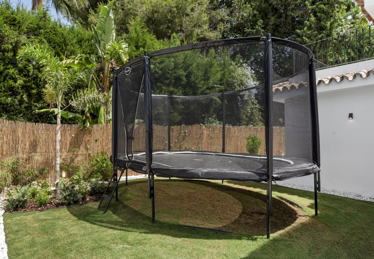 Villa in Neu-Andalusien - Villa La Perla