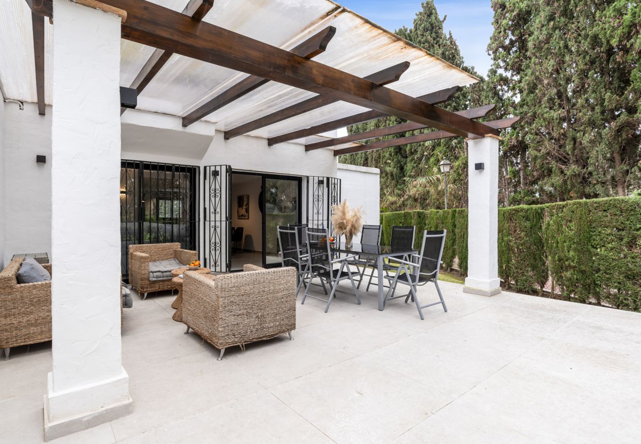 Doppelhaushälfte in San Pedro de Alcántara - Casa Nina