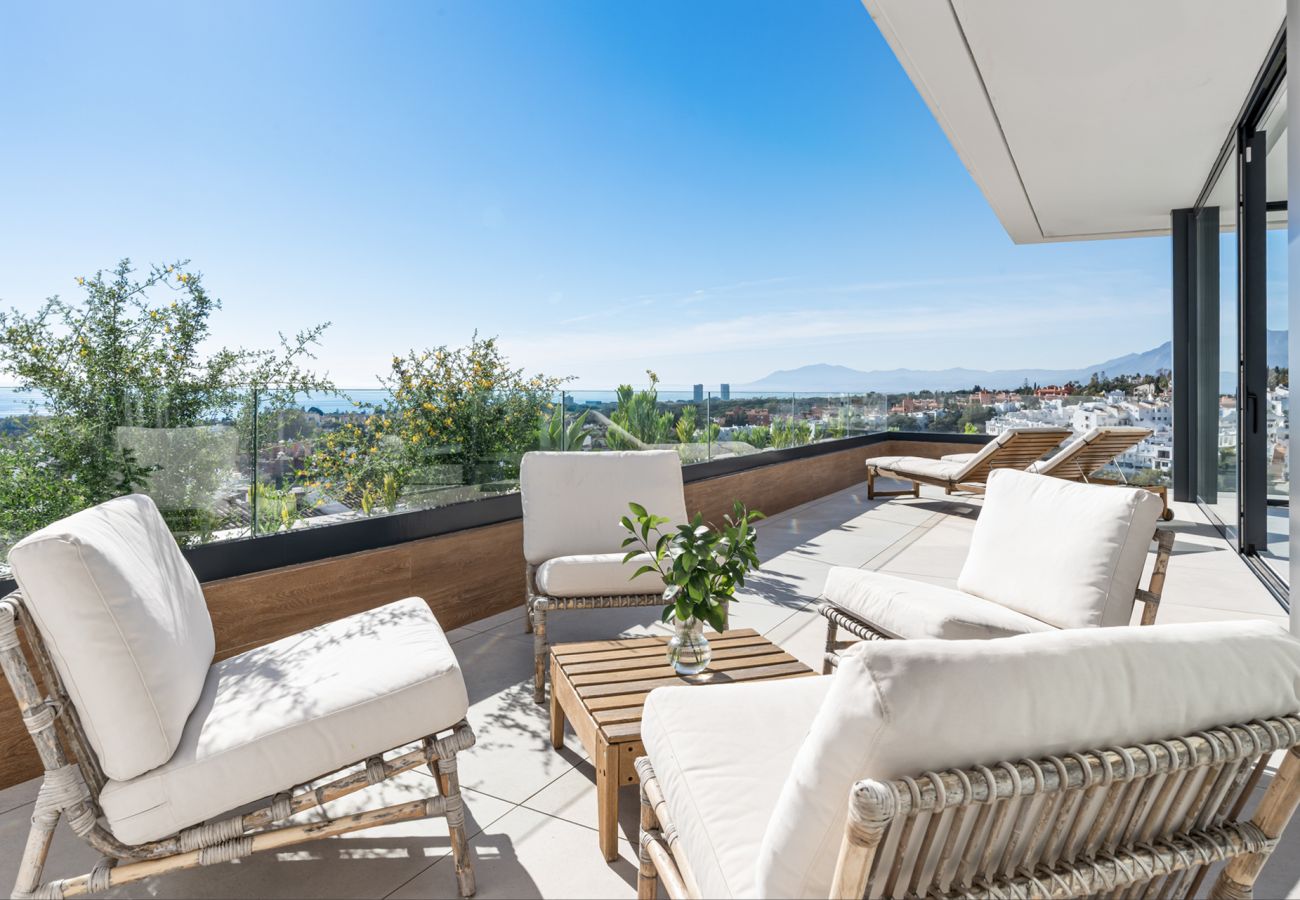 Ferienwohnung in Marbella - Cabopino Penthouse with Private Pool