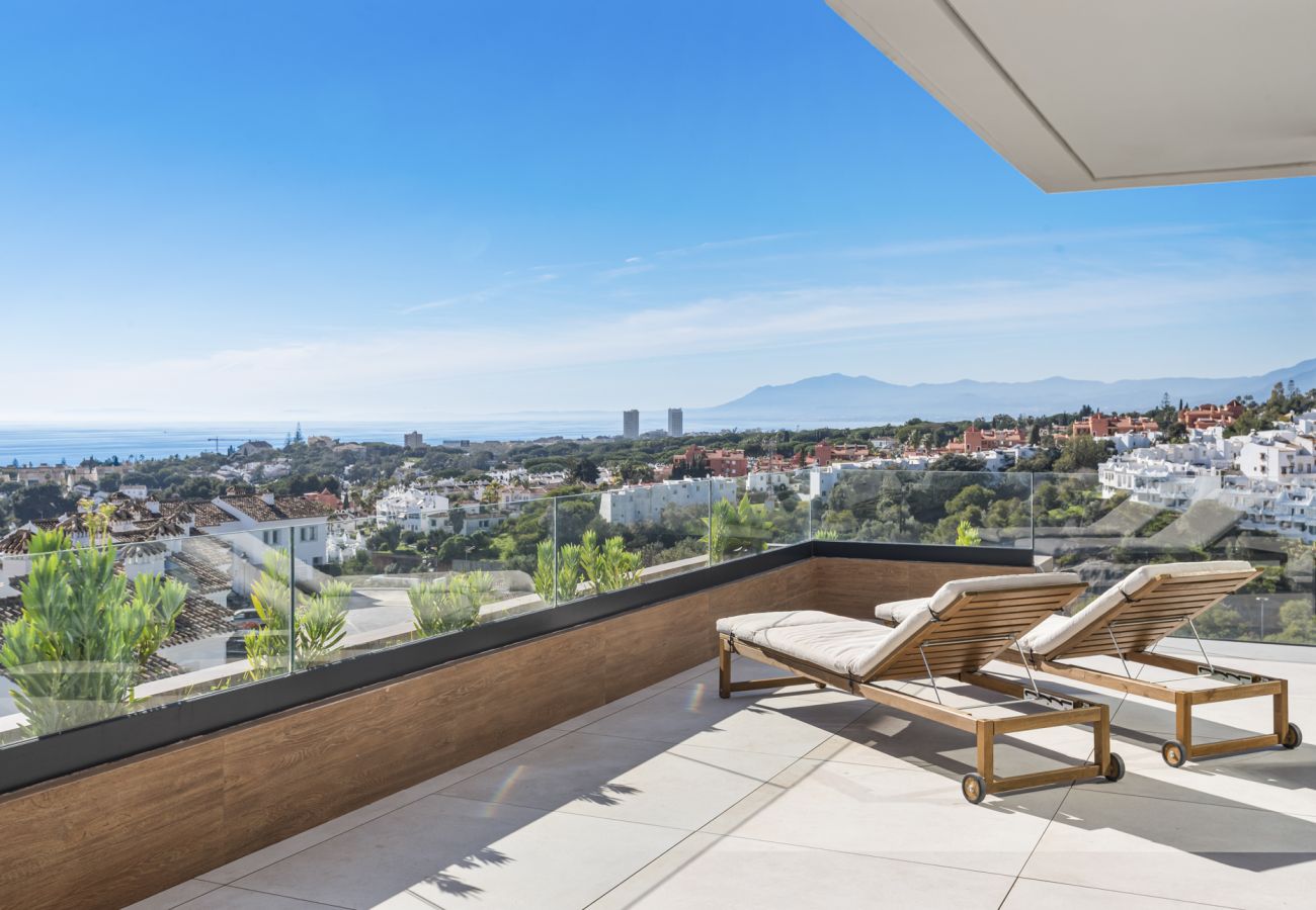 Ferienwohnung in Marbella - Cabopino Penthouse with Private Pool