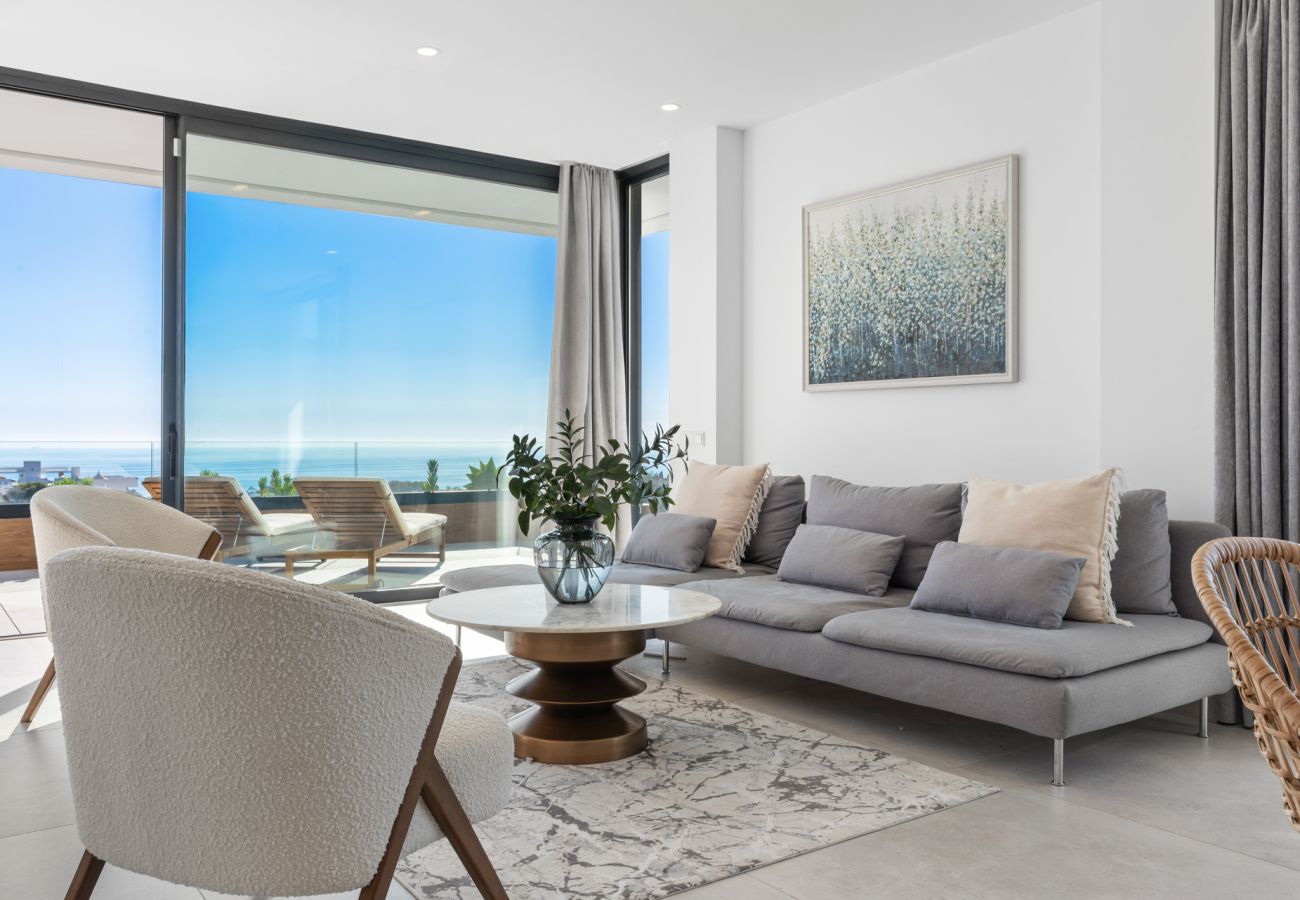 Ferienwohnung in Marbella - Cabopino Penthouse with Private Pool
