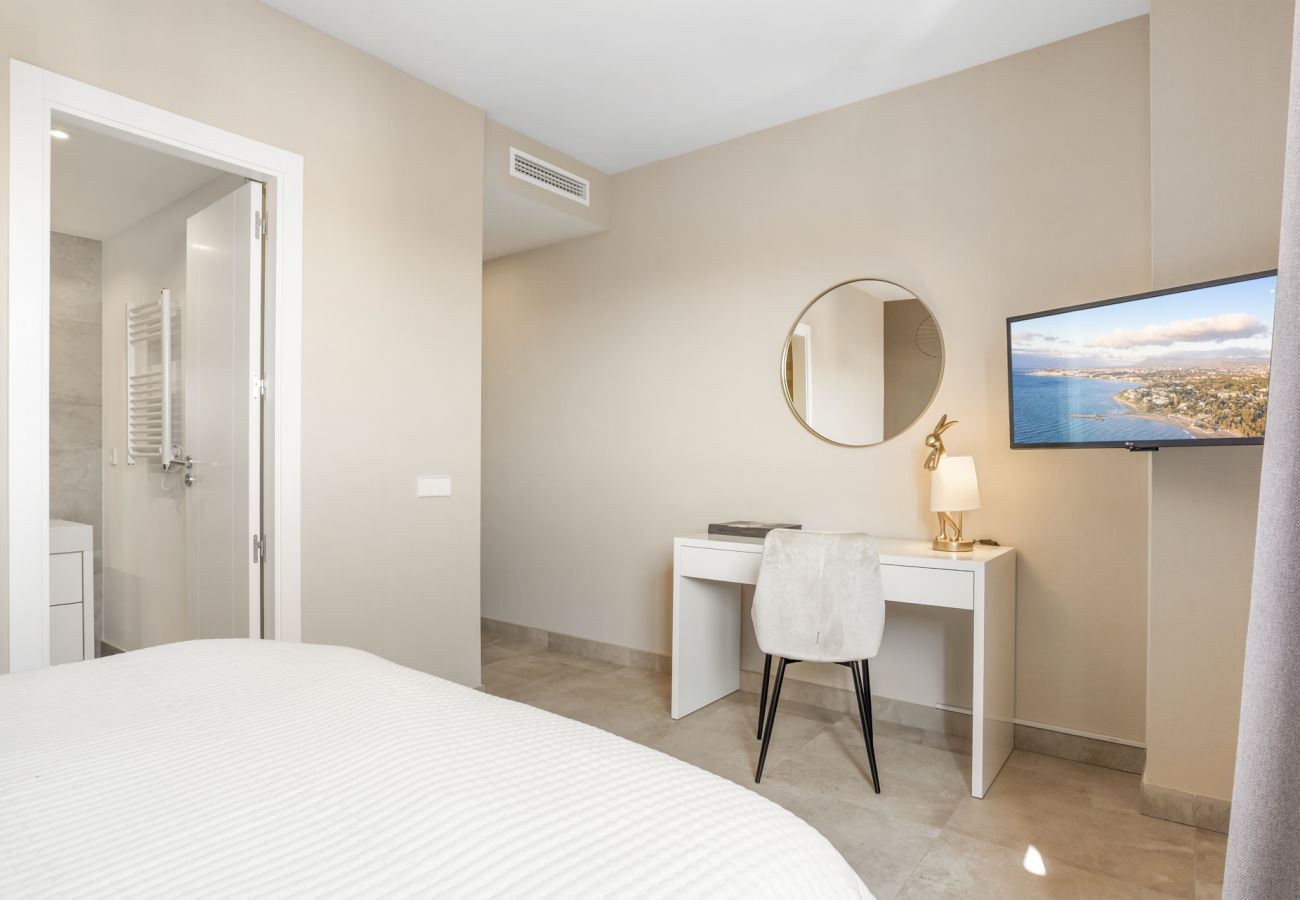 Ferienwohnung in Estepona - Infinity Beach & City