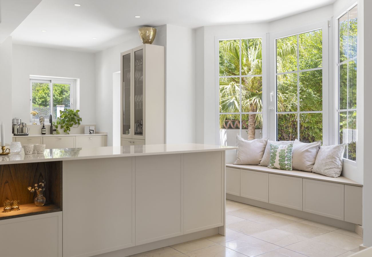 Villa in San Pedro de Alcántara - Villa Limones | Luxury Beachside Villa