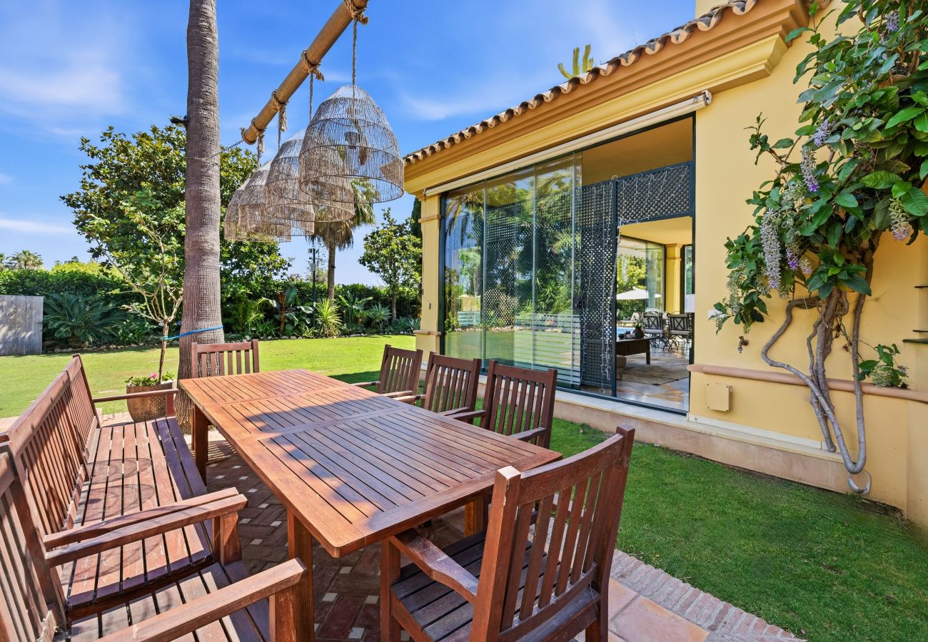 Villa in San Pedro de Alcántara - Villa Amarilla