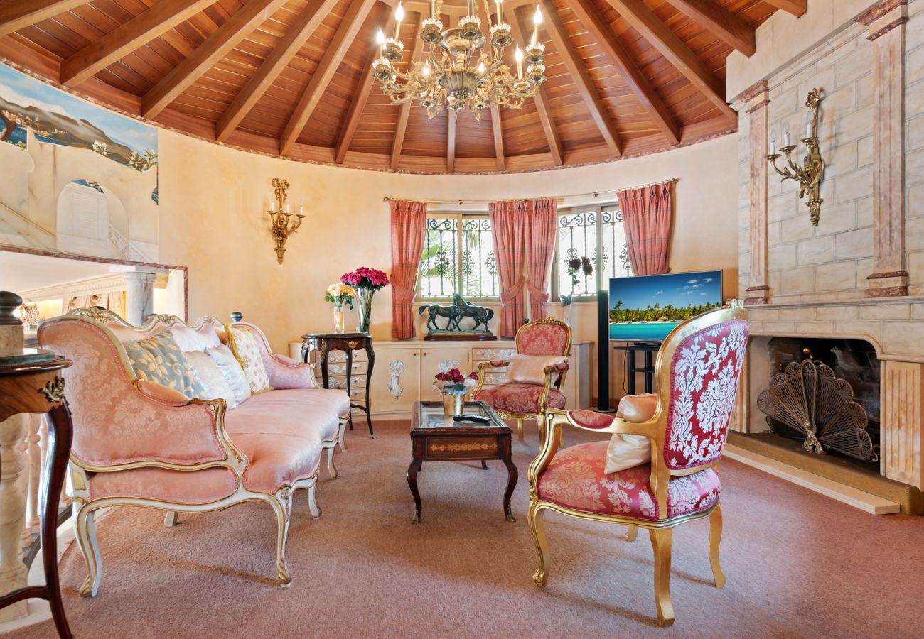 Villa en Estepona - Villa Palm Ridge