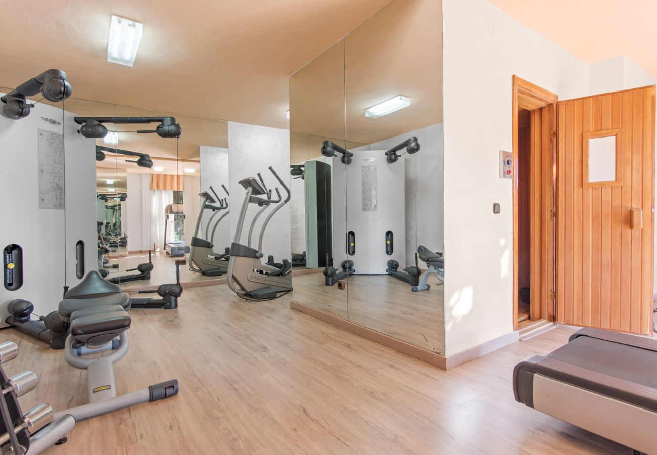 Villa en Estepona - Villa Palm Ridge