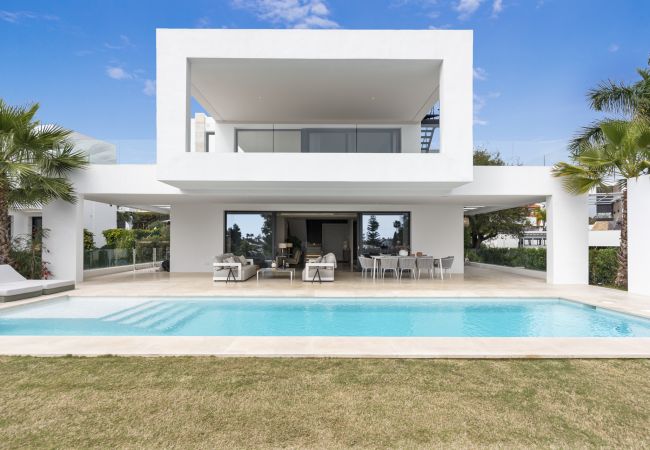 Villa en Estepona - Villa Lulu