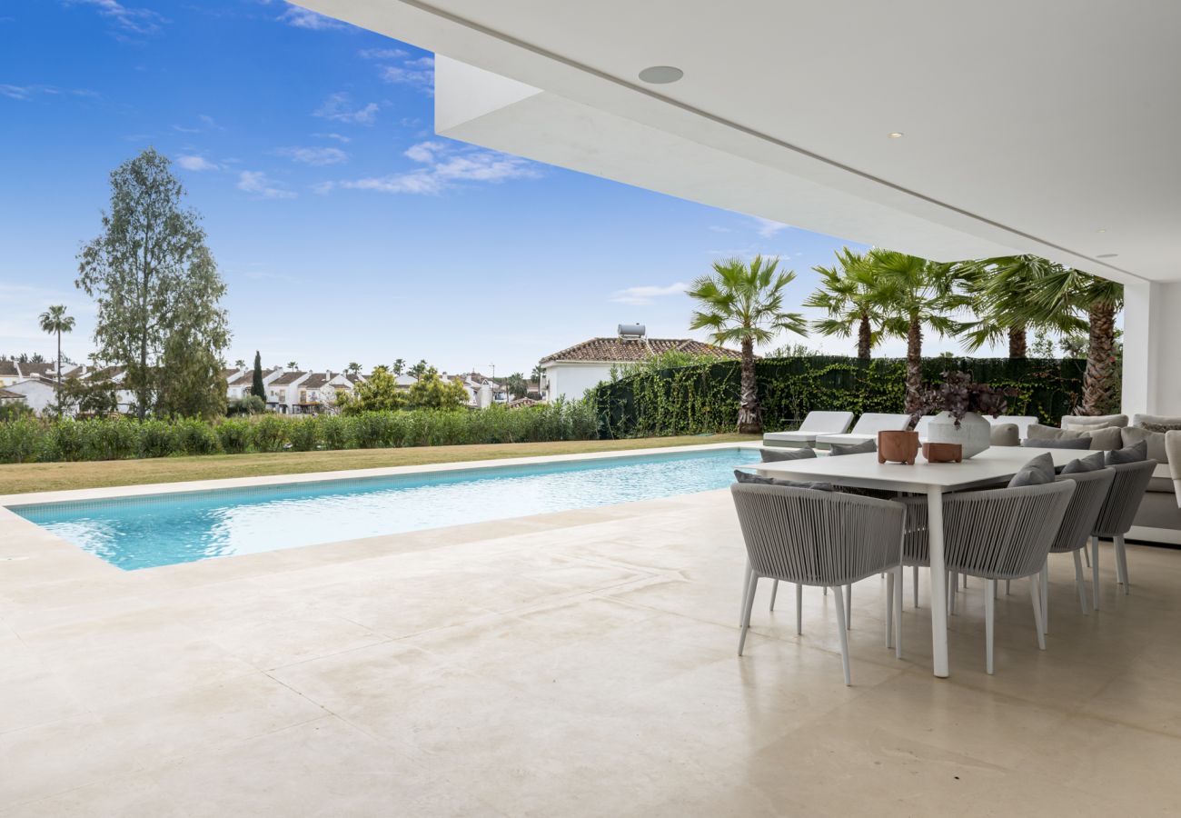 Villa en Estepona - Villa Lulu