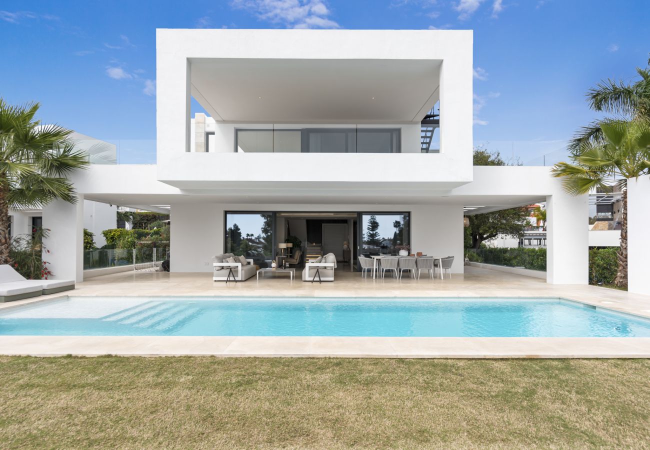 Villa en Estepona - Villa Lulu