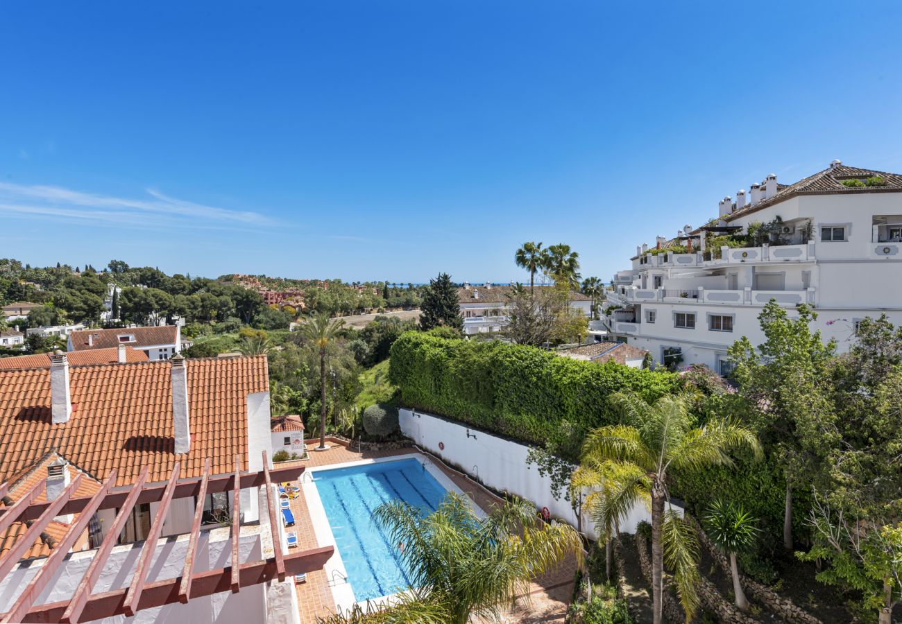 Apartamento en Nueva andalucia - Penthouse Saga