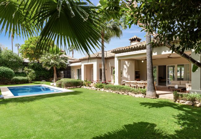 Villa en Nueva andalucia - Villa Cozy
