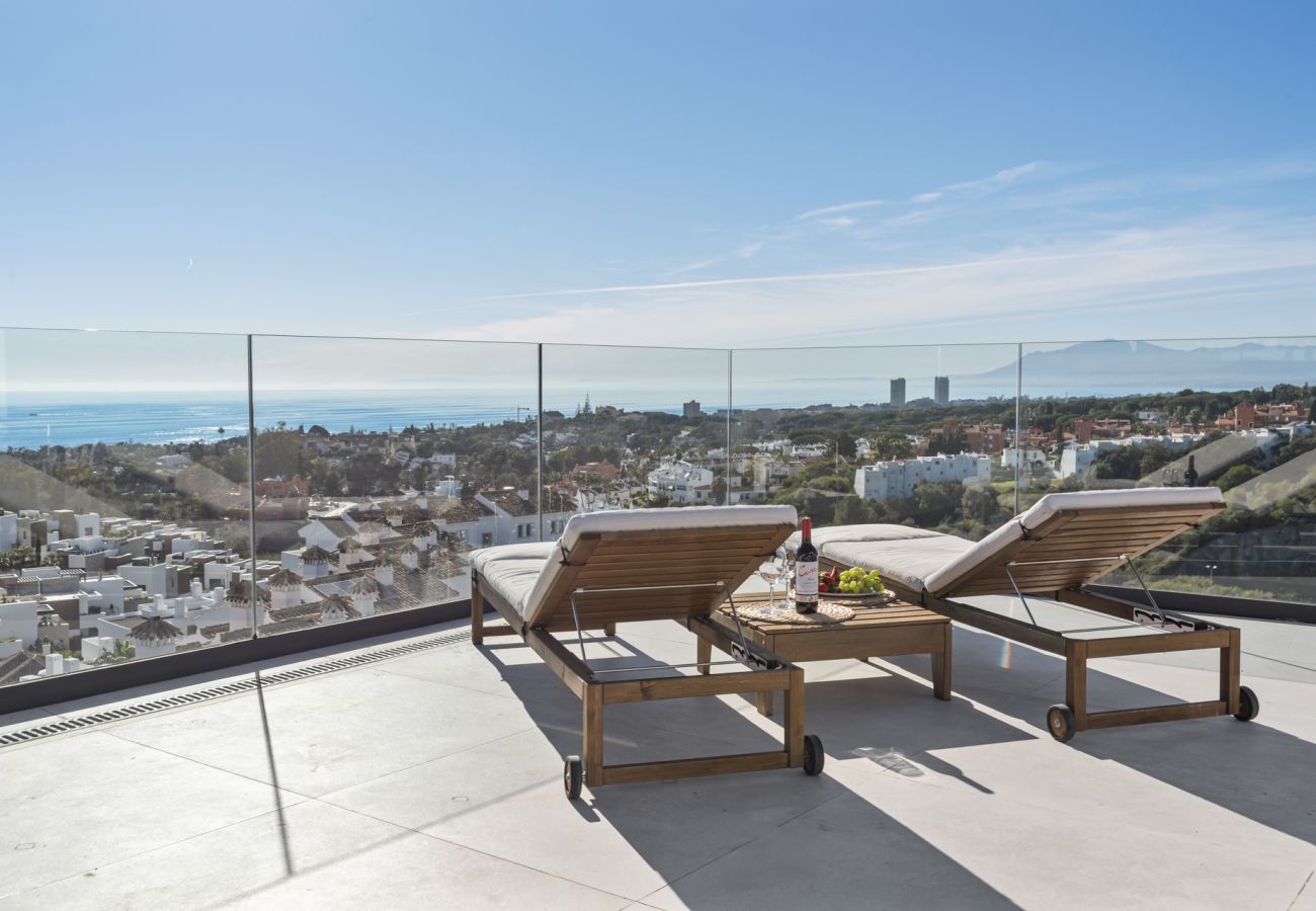 Apartamento en Marbella - Cabopino Penthouse with Private Pool