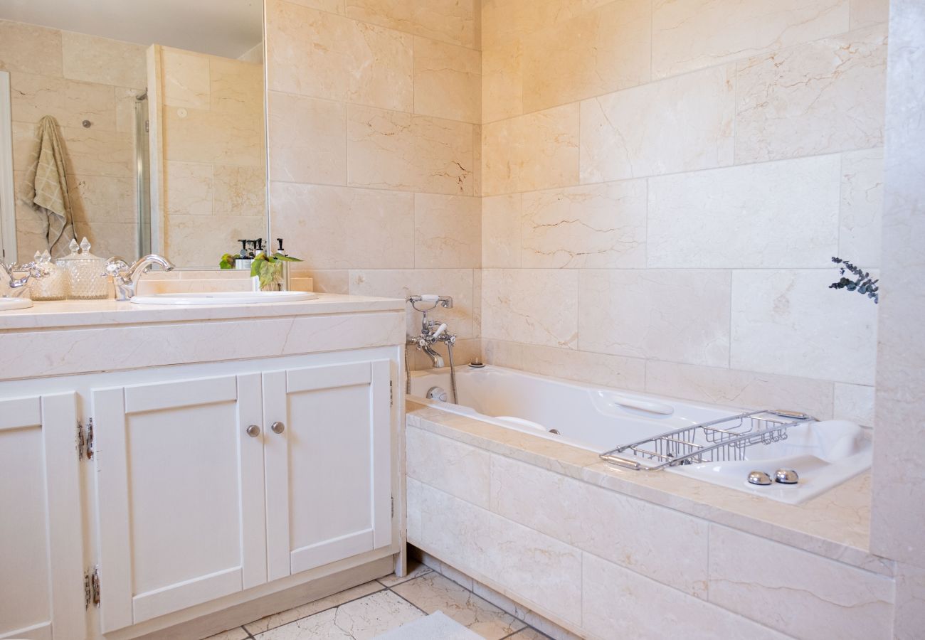 Villa en San Pedro de Alcántara - Villa Limones | Luxury Beachside Villa 