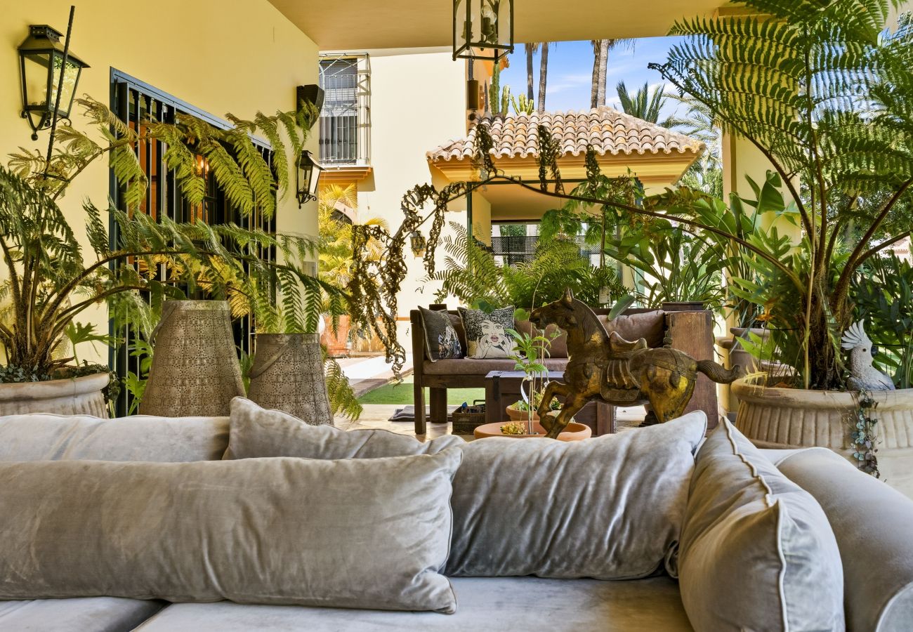 Villa en San Pedro de Alcántara - Villa Amarilla