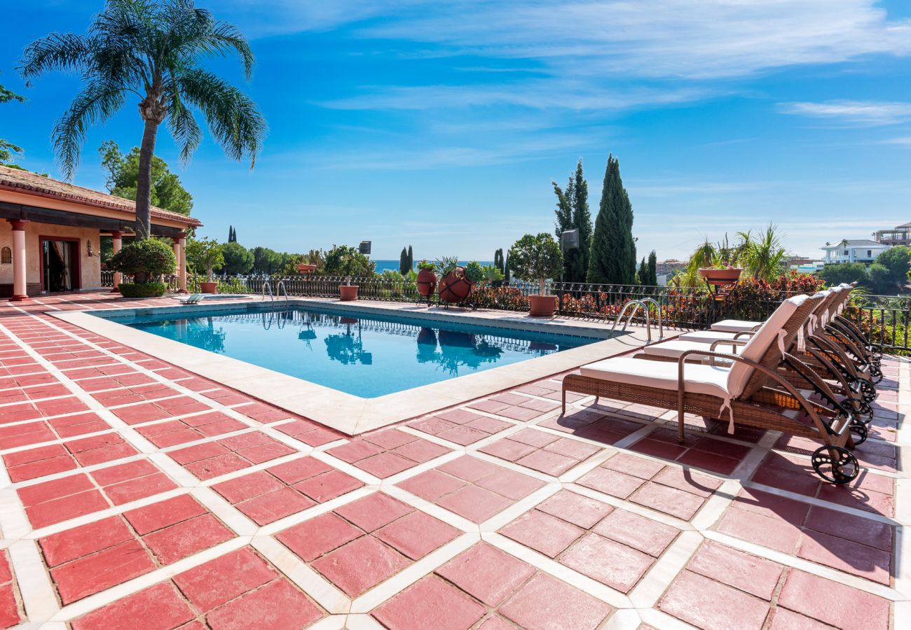Villa à Estepona - Villa Palm Ridge