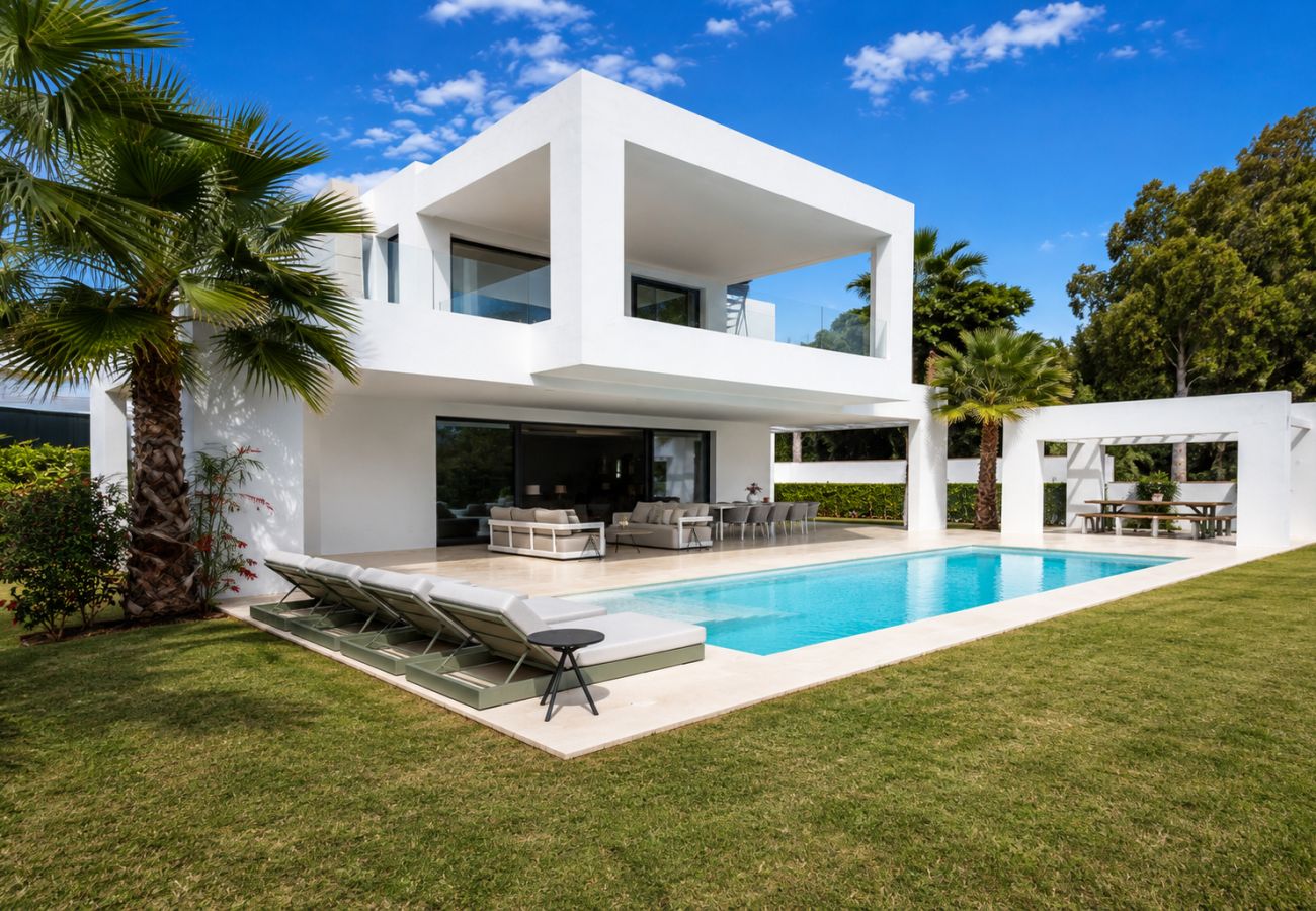 Villa à Estepona - Villa Lulu