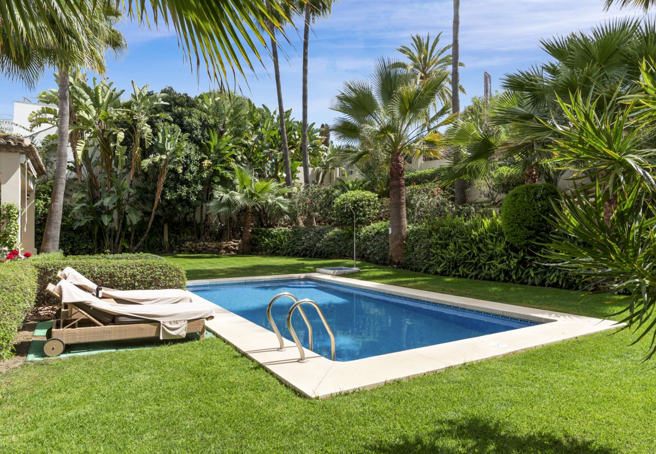 Villa à Nueva andalucia - Villa Cozy