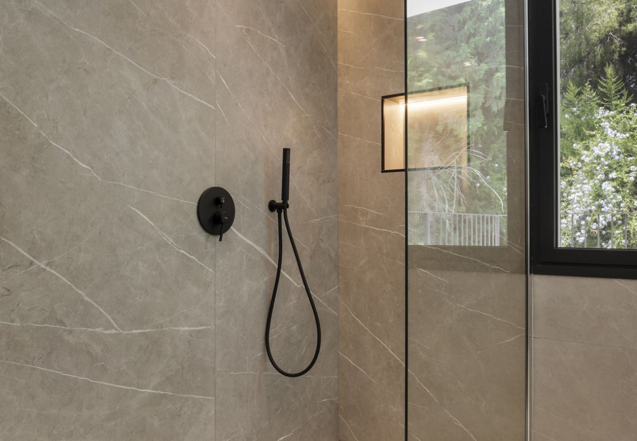 Villa à Nueva andalucia - Villa La Perla