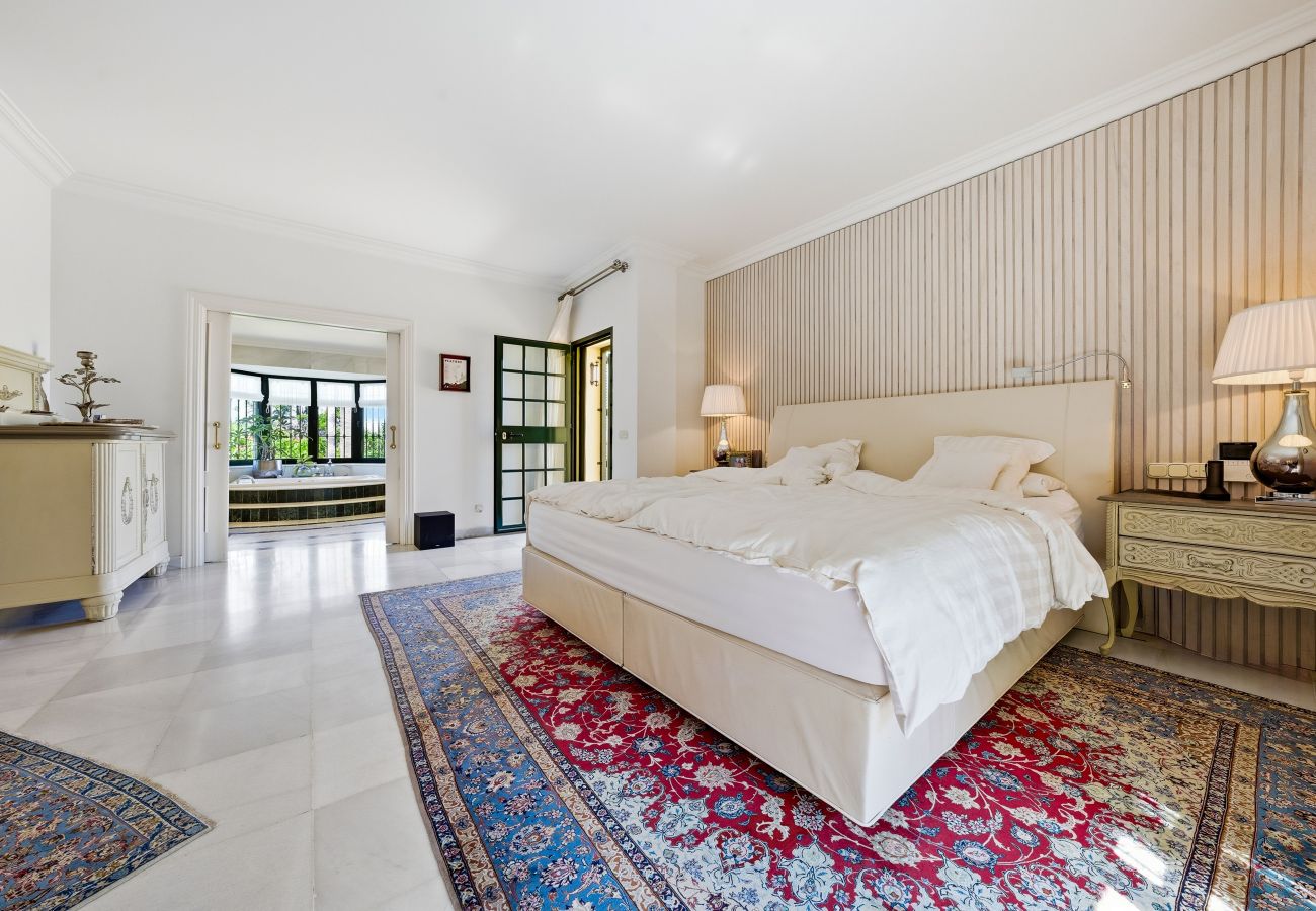 Villa à San Pedro de Alcántara - Villa Amarilla