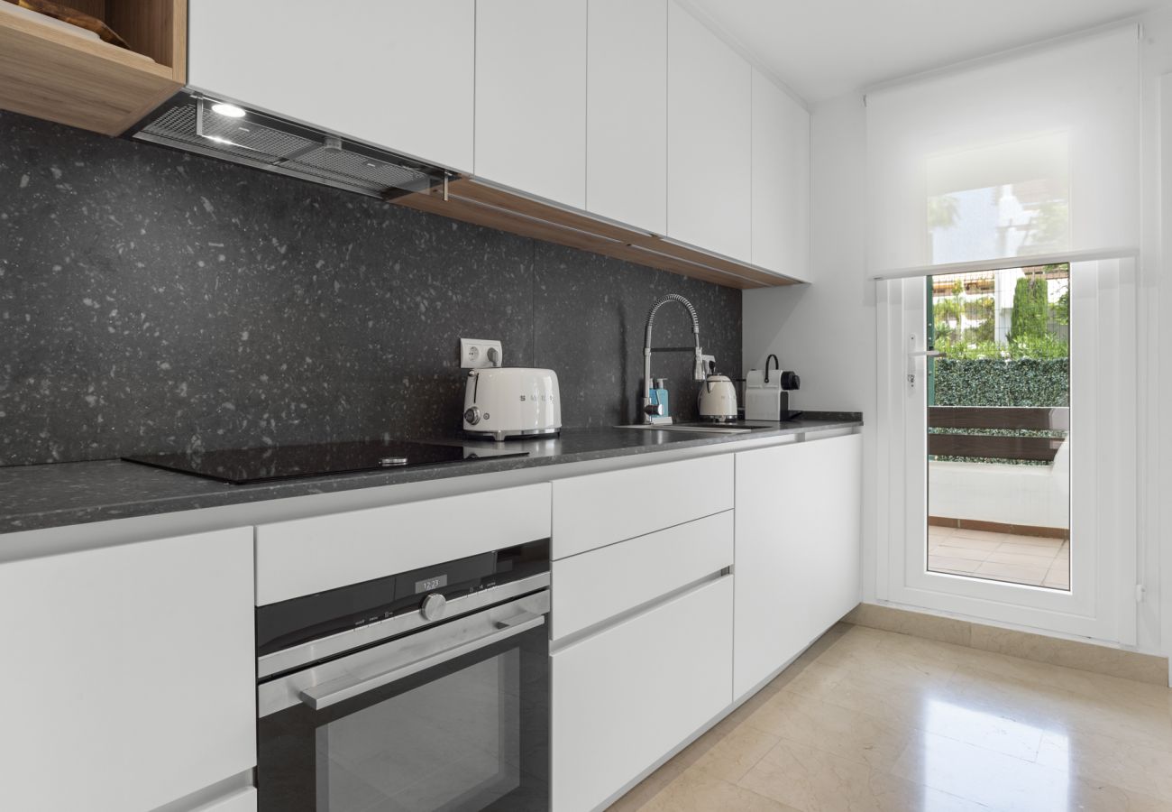 Apartment in Estepona - Selwo Hills