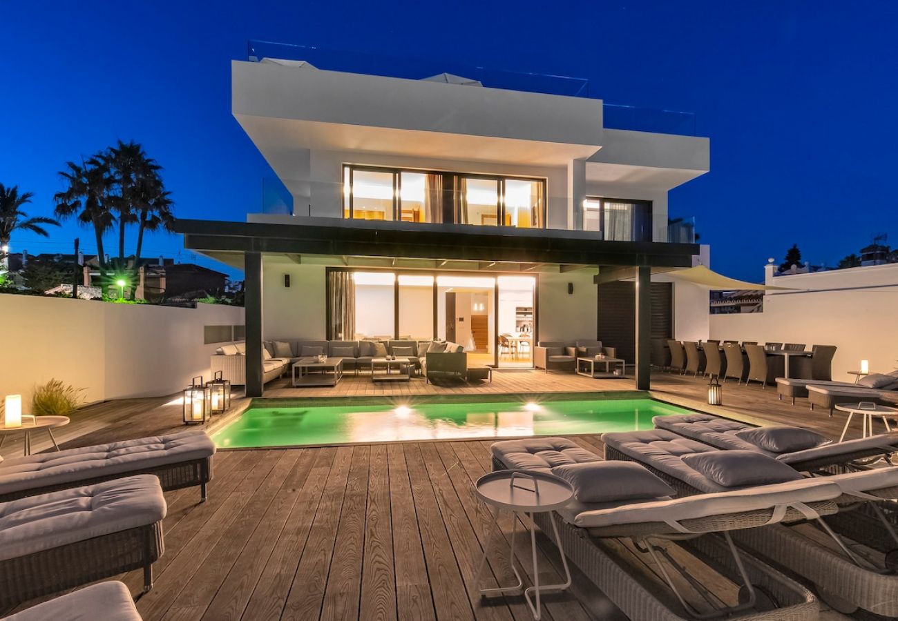 Villa in Marbella - The Beach House