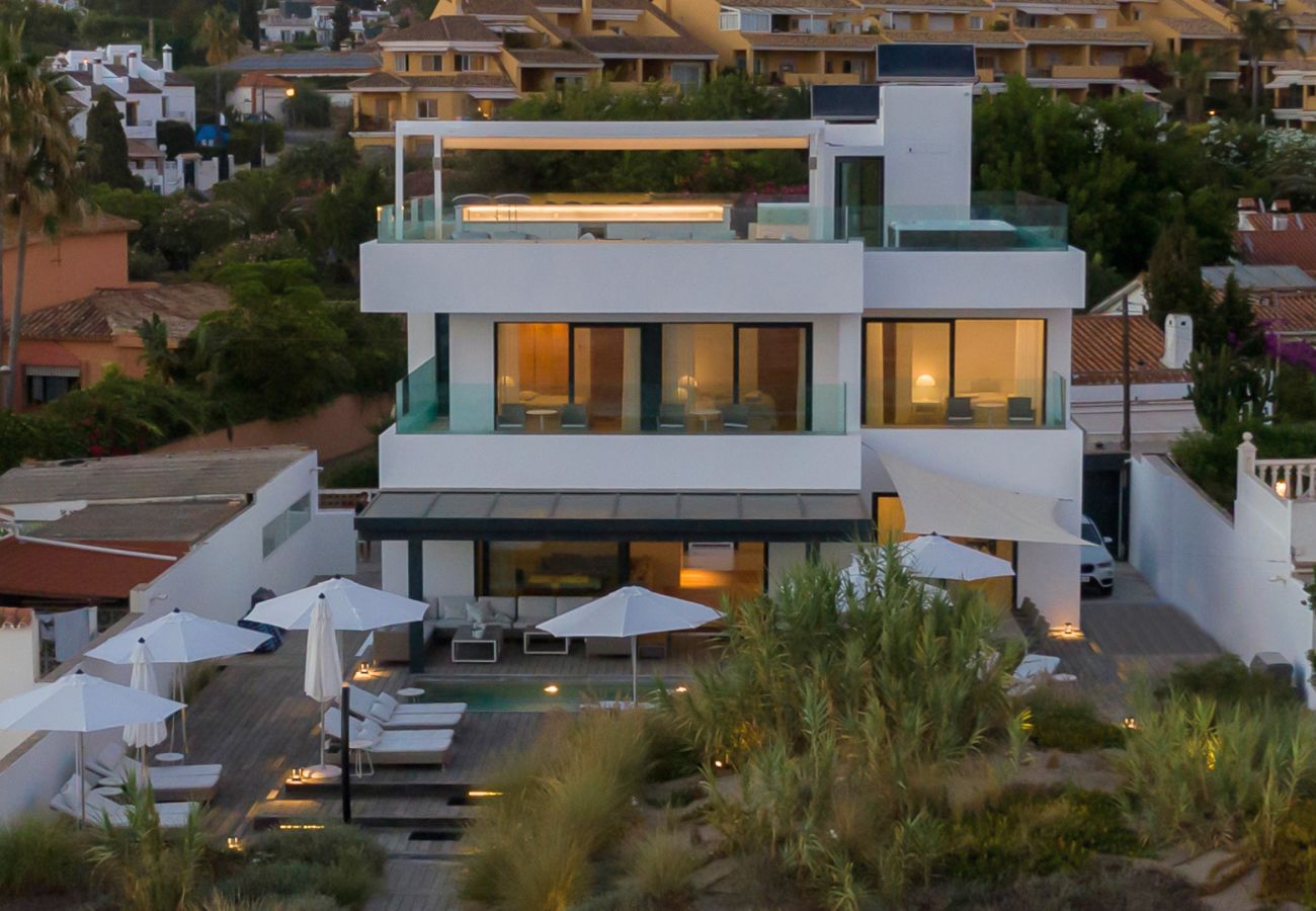 Villa in Marbella - The Beach House
