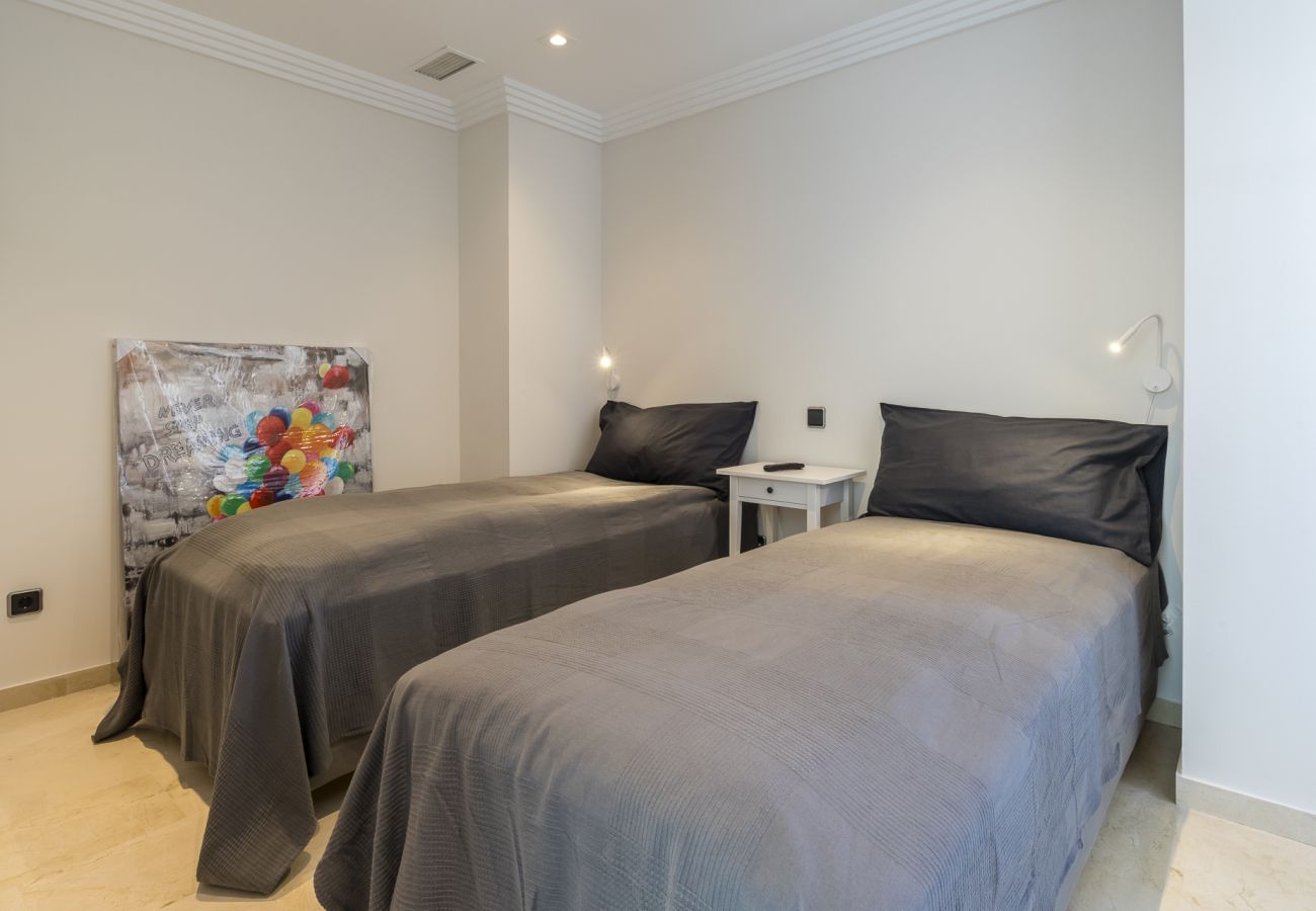 Terraced House in Marbella - Casa Bahia de Banus