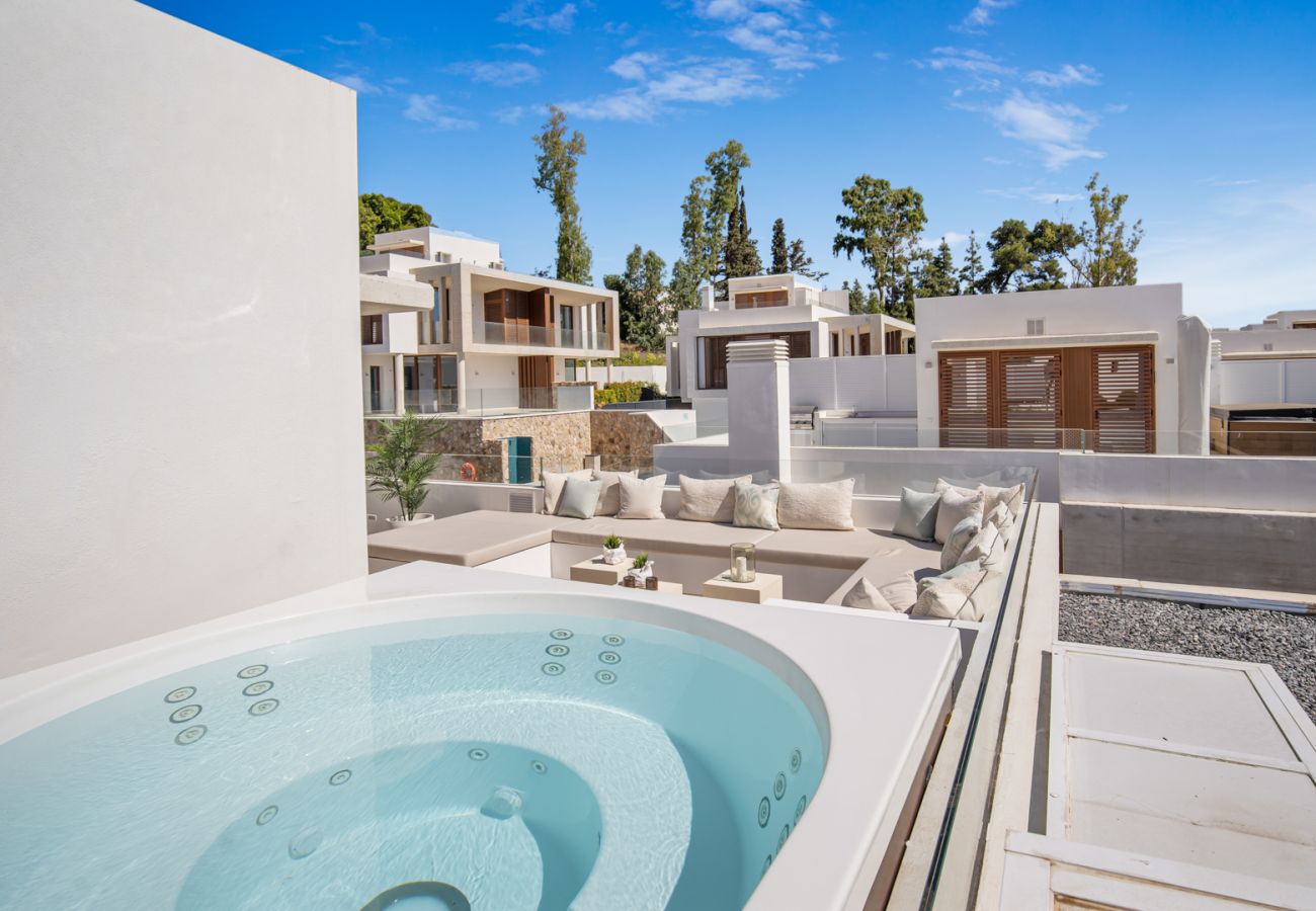 Terraced House in Marbella - Puente Romano Collection