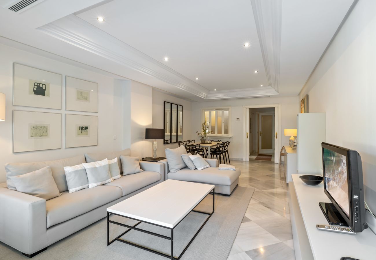 Apartment in Marbella - Casa Marina Mariola