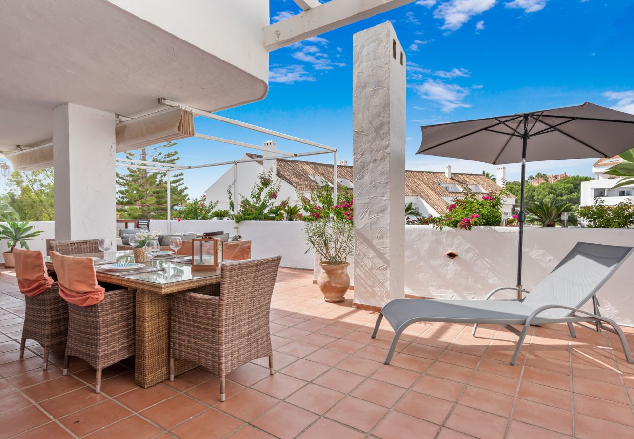 Apartment in Nueva andalucia - Casa Hierbas