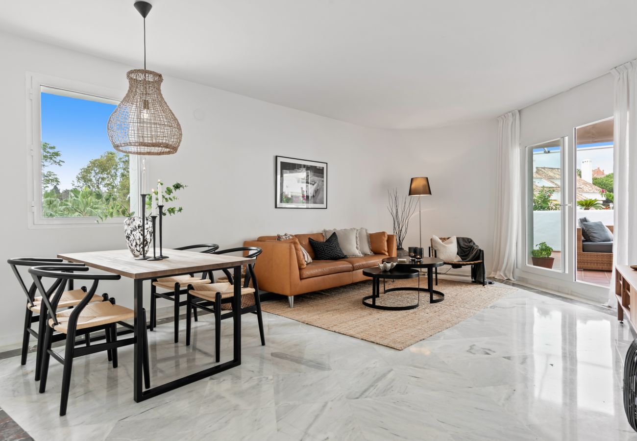 Apartment in Nueva andalucia - Casa Hierbas